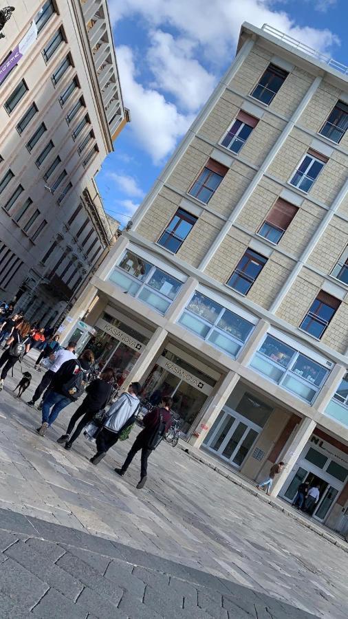 レッチェPiazza Sant' Oronzo Civico 40アパートメント エクステリア 写真