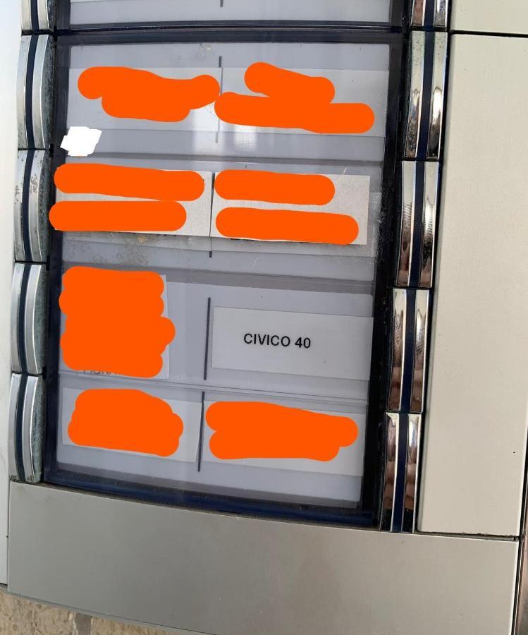 レッチェPiazza Sant' Oronzo Civico 40アパートメント エクステリア 写真